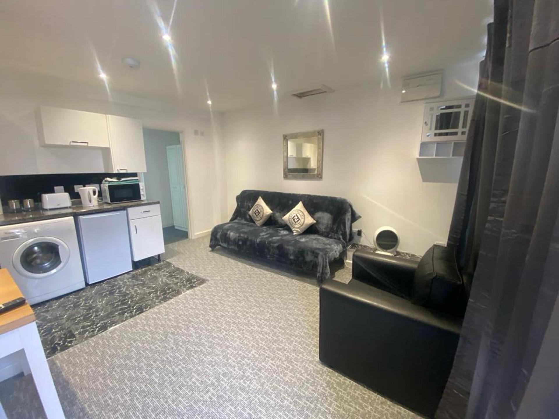 Beautiful 3-Bed Apartment In מרת'יר טידפיל מראה חיצוני תמונה