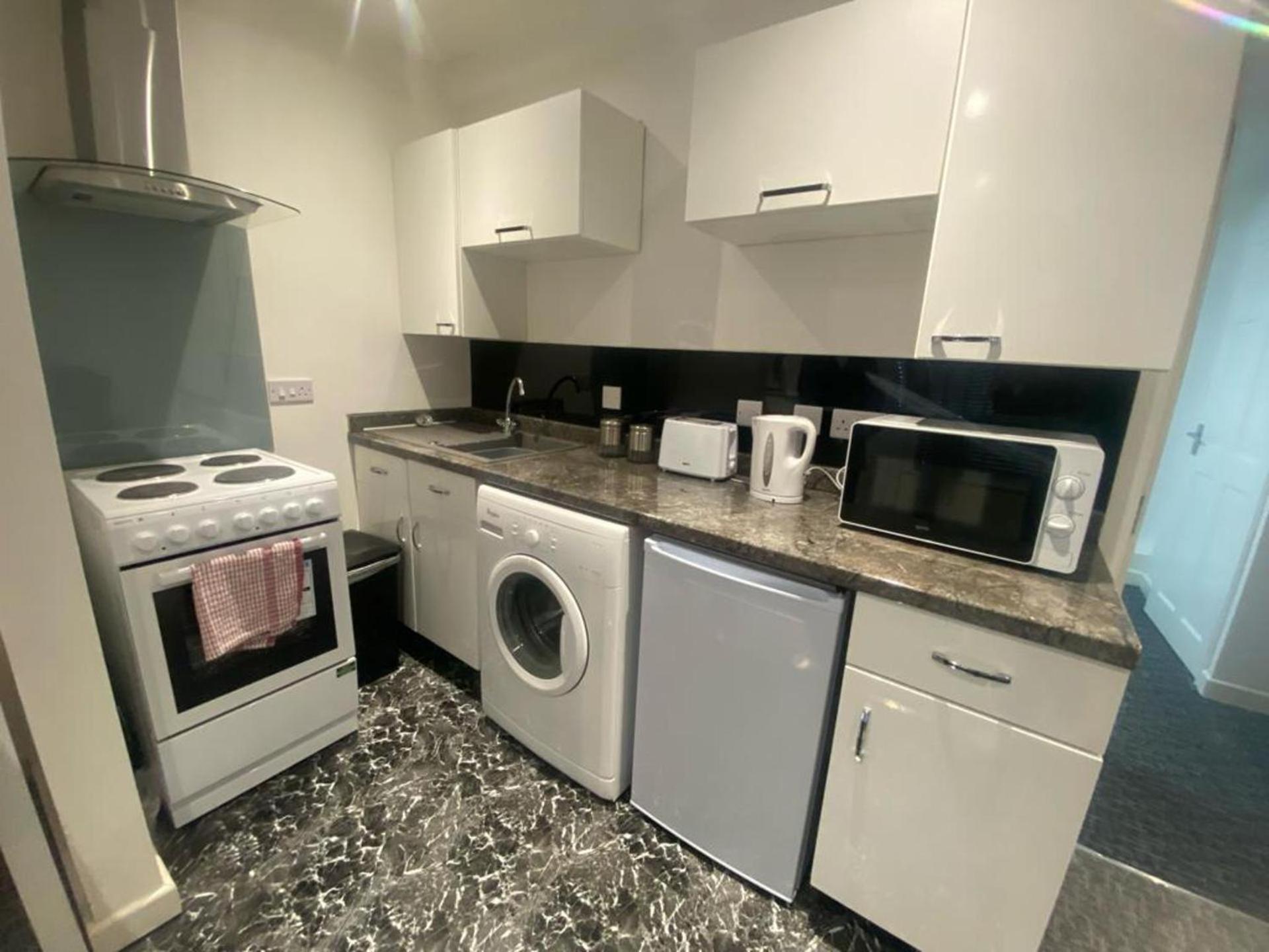 Beautiful 3-Bed Apartment In מרת'יר טידפיל מראה חיצוני תמונה