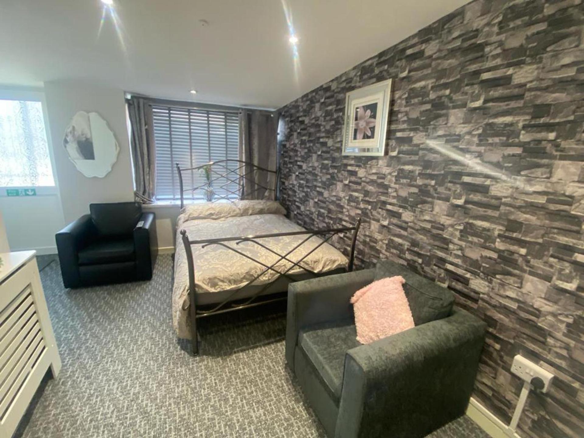 Beautiful 3-Bed Apartment In מרת'יר טידפיל מראה חיצוני תמונה